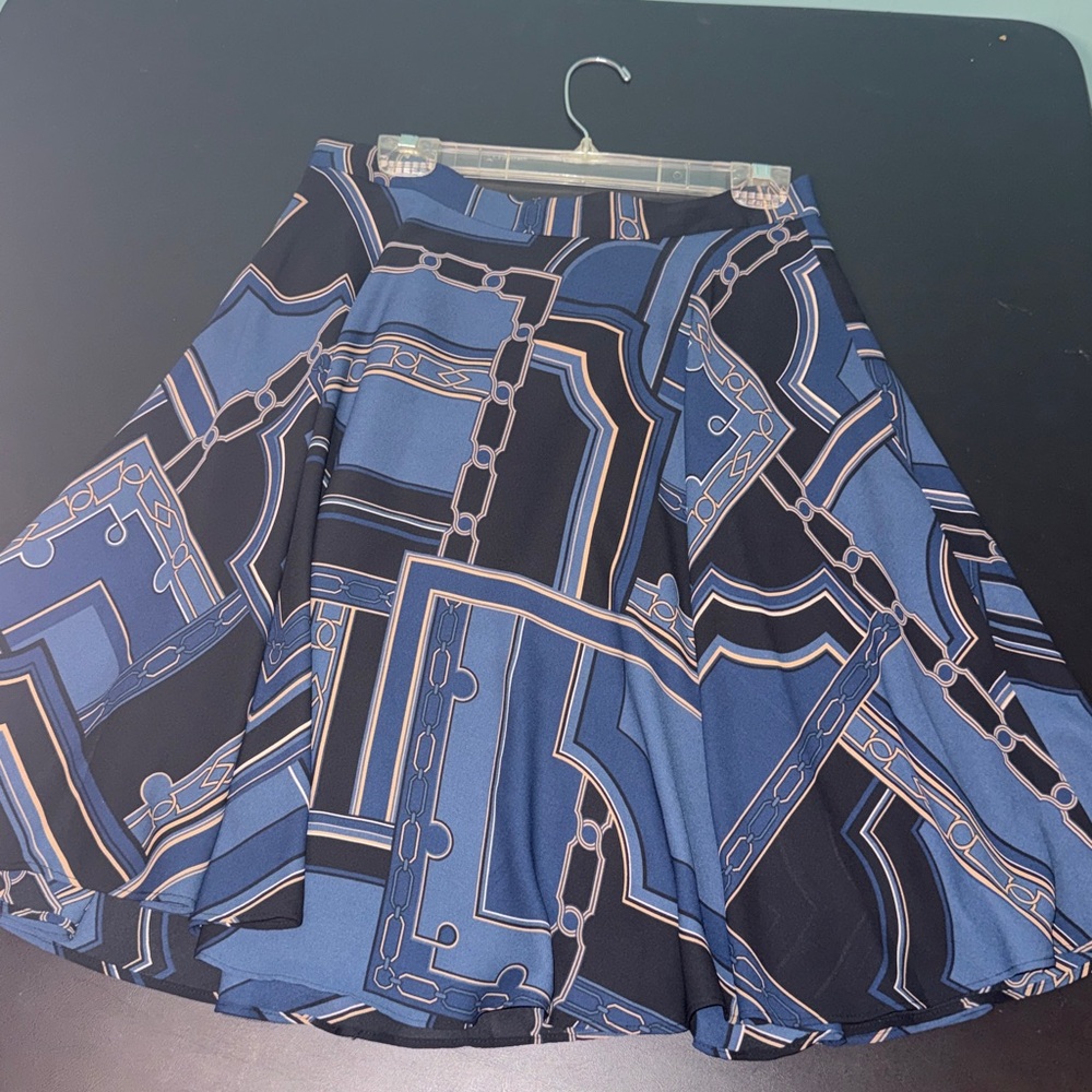 Ann Taylor Navy Geometric A-Line Skirt 8 petite - Picture 4 of 6